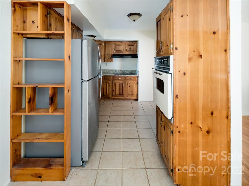 79 Pressley Road Asheville, NC 28805 - Photo 8 of 23 Gallery Image 8