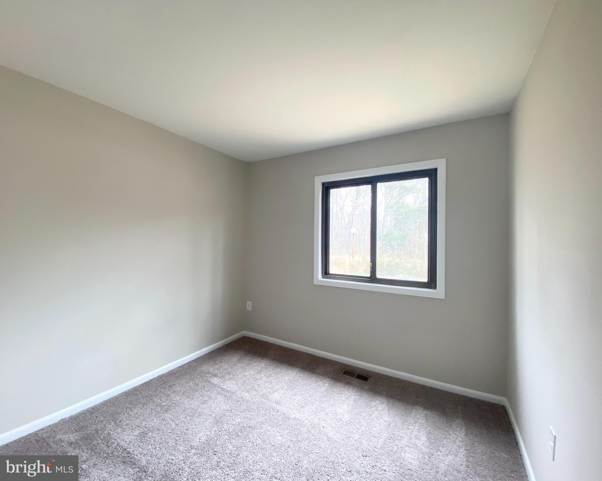 12808 Kahns Road Manassas, VA 20112 - Photo 23 of 40 Gallery Image 23