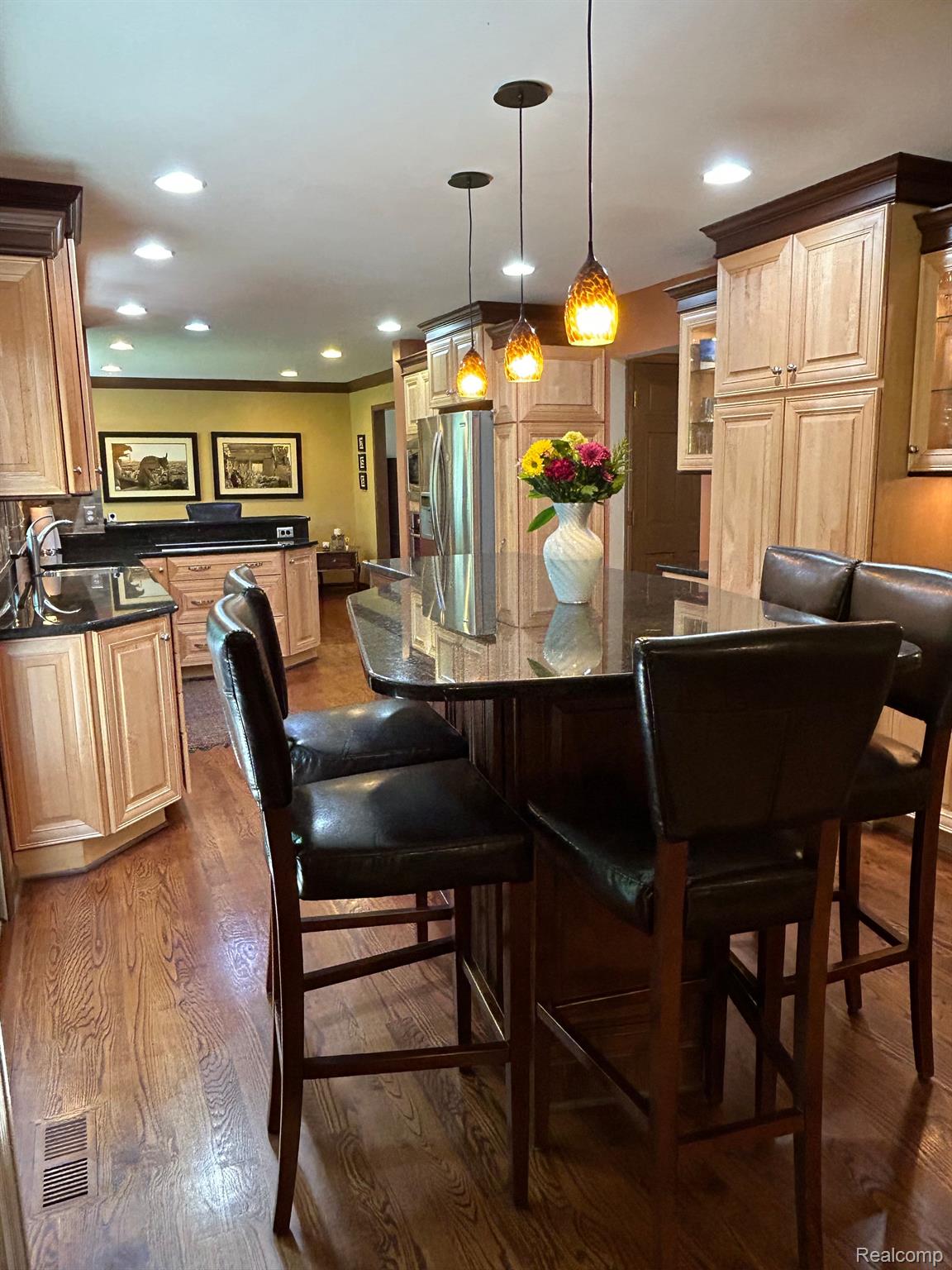 460 Shellbourne Drive Rochester, MI 48309 - Photo 8 of 64 Gallery Image 8
