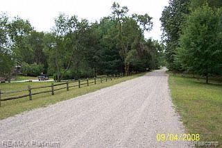 1895 Hidden Valley Howell, MI 48843 - Photo 17 of 20 17