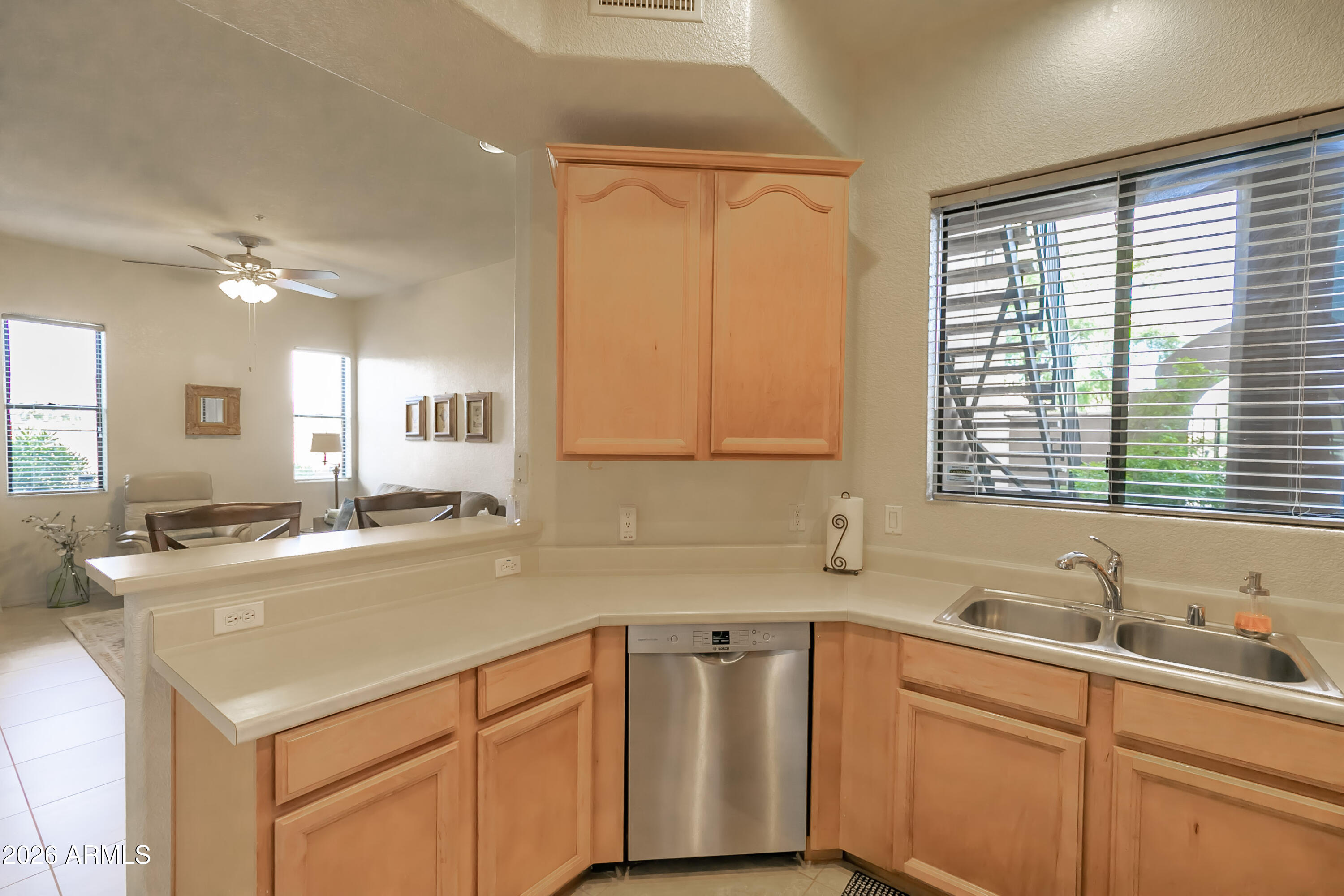 7027 North Scottsdale Road, Unit 132 Paradise Valley, AZ 85253 - Photo 7 of 48 39-IMG_7011