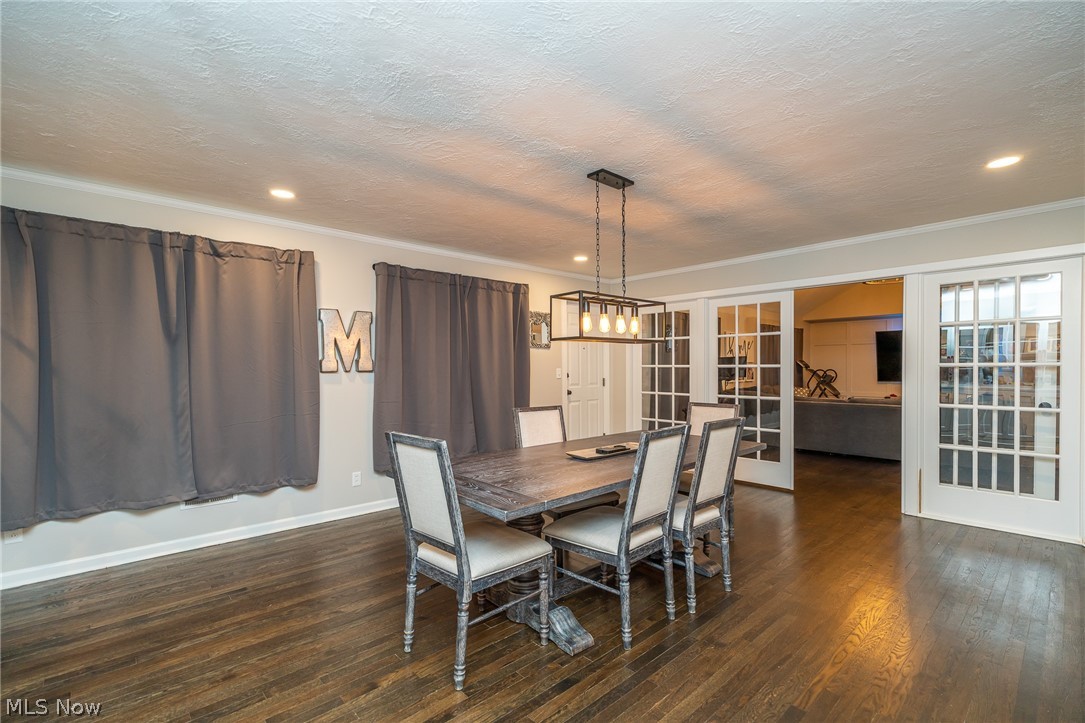 857 Sovereign Road Akron, OH 44303 - Photo 3 of 31 Gallery Image 3