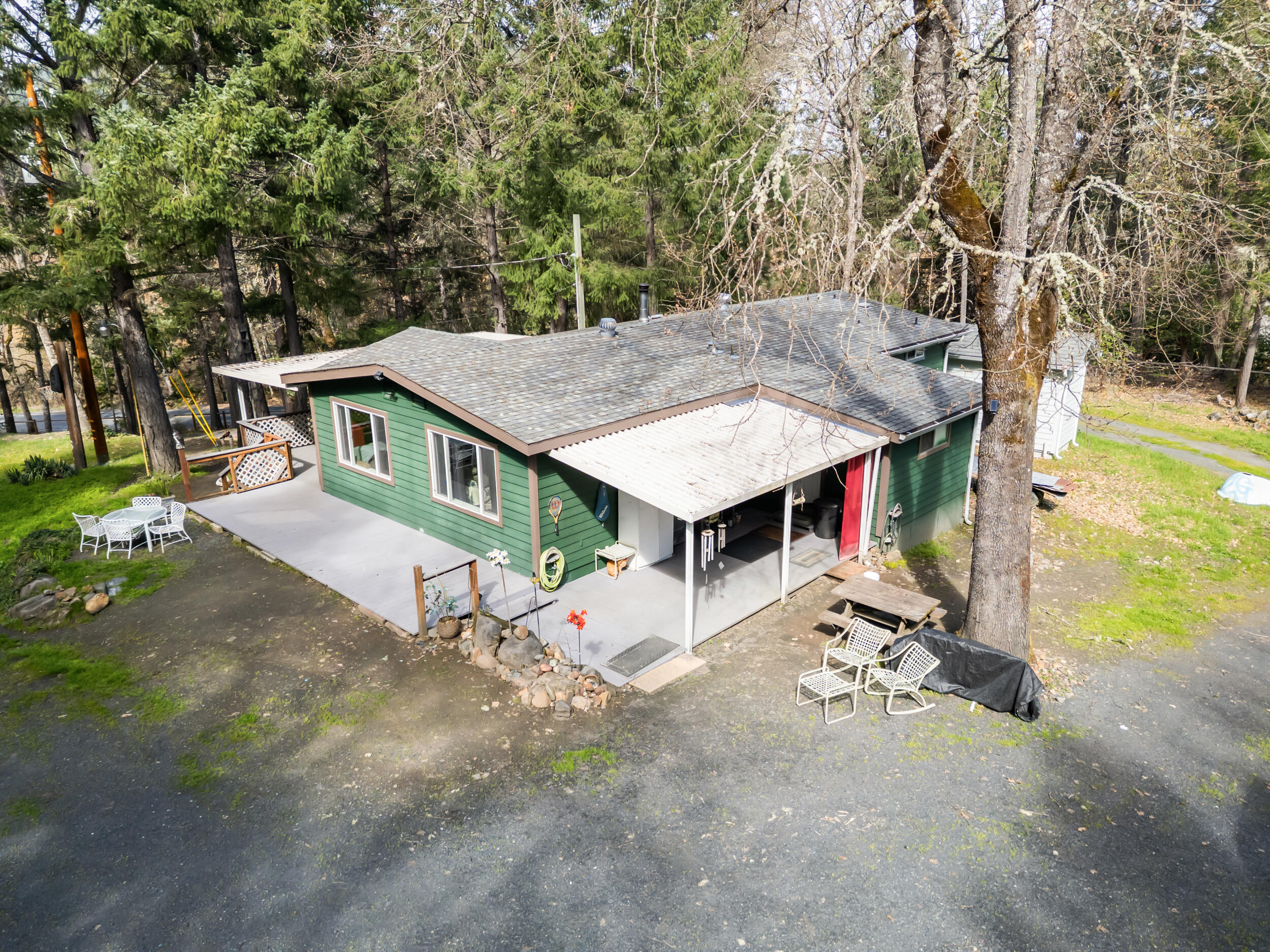 3477 Helms Road Grants Pass, OR 97527 - Photo 31 of 49 3477 Helms Road