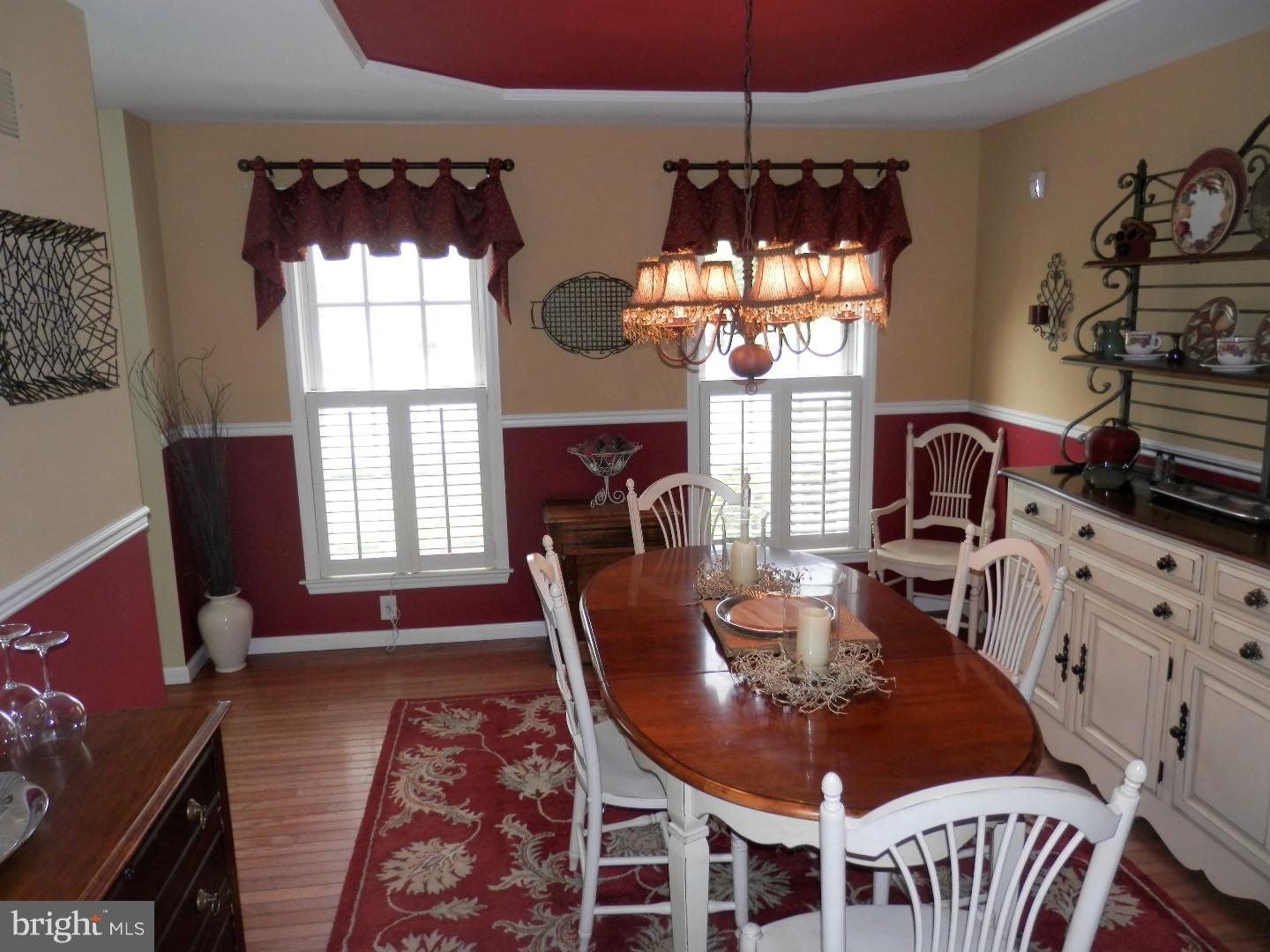 23 Ridgeway Circle Birdsboro, PA 19508 - Photo 3 of 25 Dining Room