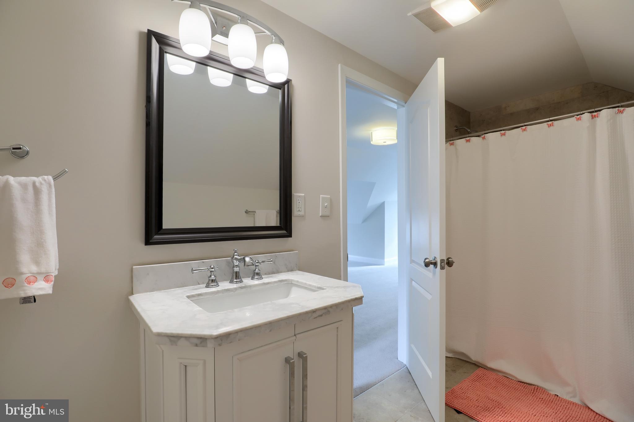 206 South Broad Street Lititz, PA 17543 - Photo 31 of 39