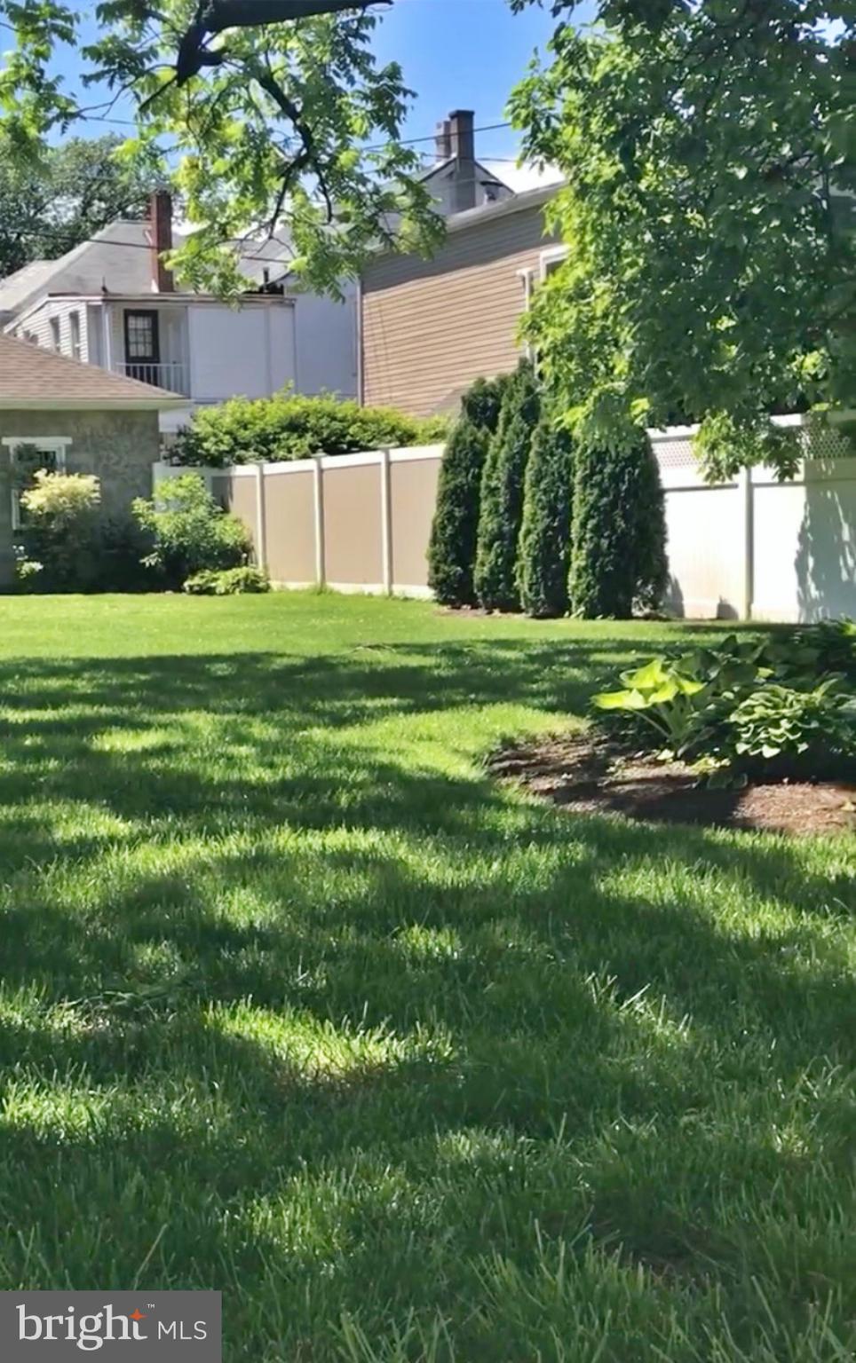206 South Broad Street Lititz, PA 17543 - Photo 34 of 39