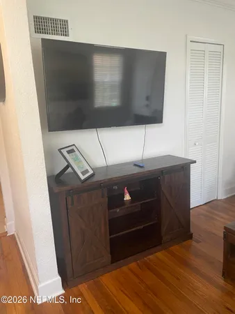 $2,300 | 319 1st Avenue North, Unit 1A, Jacksonville Beach, FL 32250