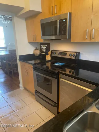$2,300 | 319 1st Avenue North, Unit 1A, Jacksonville Beach, FL 32250