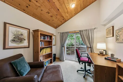 $1,085,000 | 13074 Stockholm Way, Truckee, CA 96161