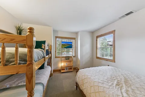 $1,085,000 | 13074 Stockholm Way, Truckee, CA 96161