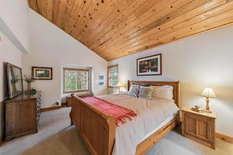 $1,085,000 | 13074 Stockholm Way, Truckee, CA 96161