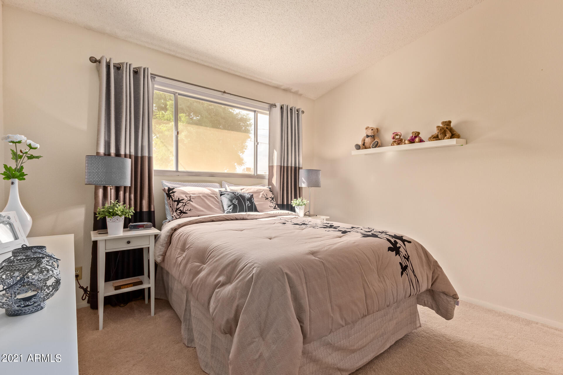 2907 West Charter Oak Road Phoenix, AZ 85029 - Photo 19 of 26 0019-19 - Charter Oak