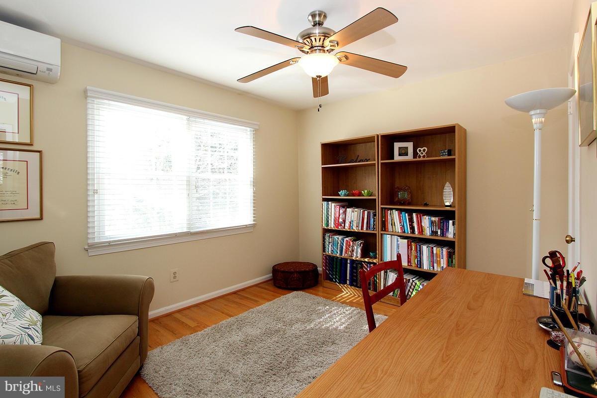 10203 Gainsborough Road Potomac, MD 20854 - Photo 22 of 30 Bedroom