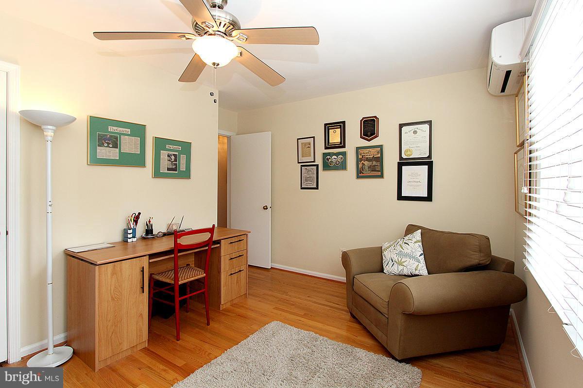 10203 Gainsborough Road Potomac, MD 20854 - Photo 23 of 30 Bedroom