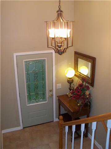 1614 Grandaddy Road Lawrenceburg, TN 38464 - Photo 3 of 18 Foyer