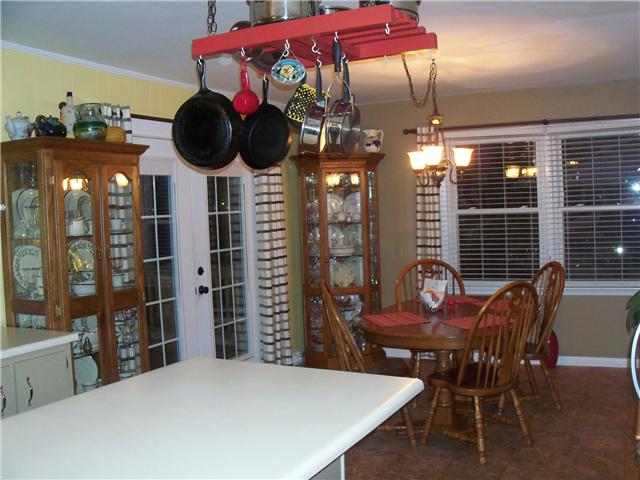 1614 Grandaddy Road Lawrenceburg, TN 38464 - Photo 9 of 18 kitchen-dining