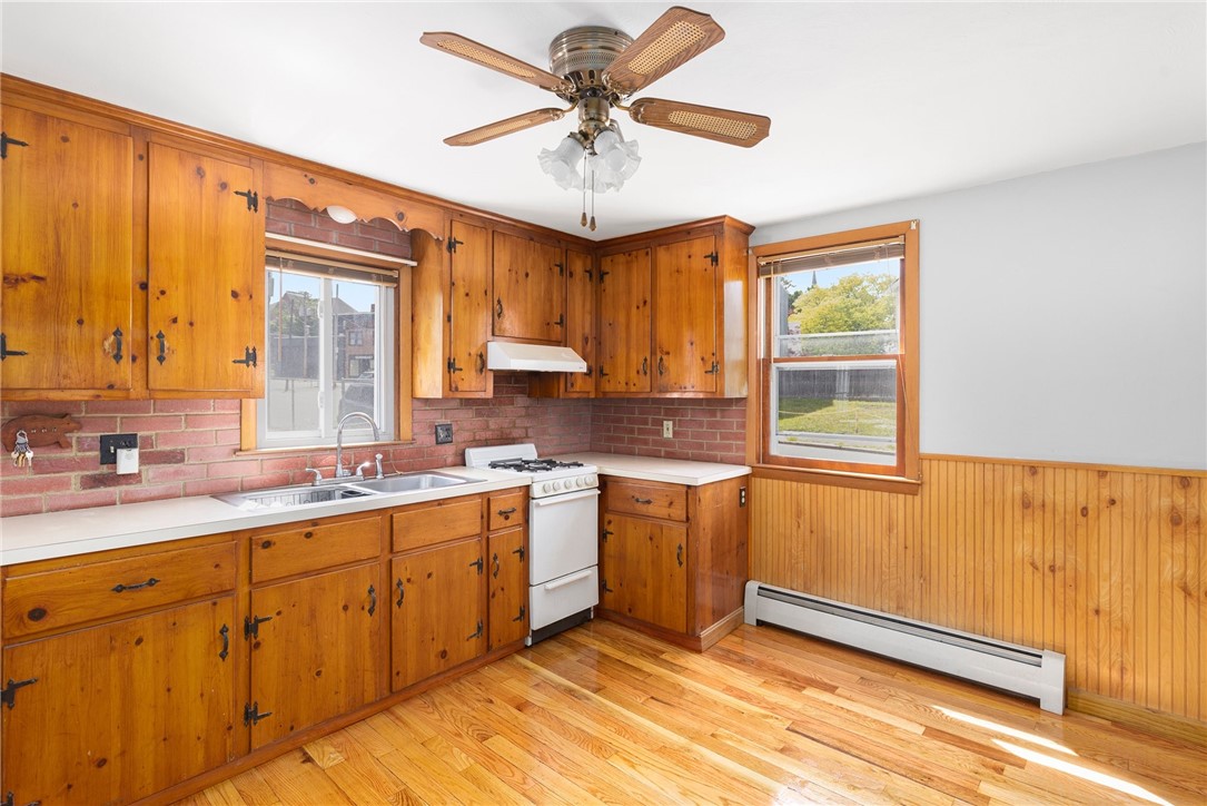 44 Pawtucket Avenue Pawtucket, RI 02860 - Photo 11 of 47