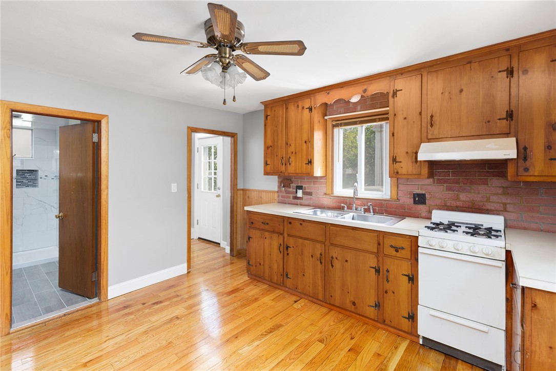 44 Pawtucket Avenue Pawtucket, RI 02860 - Photo 12 of 47
