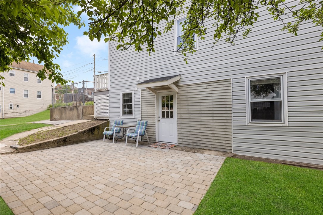 44 Pawtucket Avenue Pawtucket, RI 02860 - Photo 5 of 47