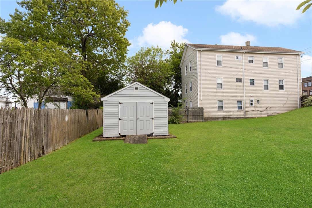 44 Pawtucket Avenue Pawtucket, RI 02860 - Photo 8 of 47
