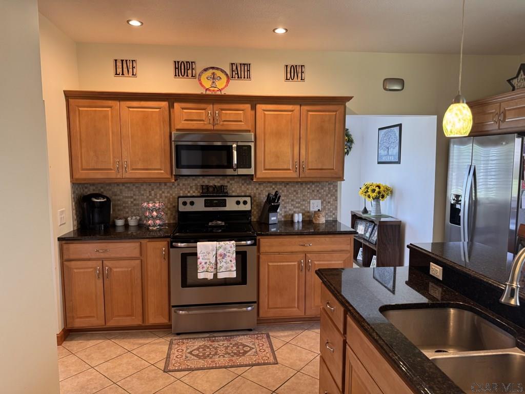 127 Harding Avenue Revloc, PA 15948 - Photo 10 of 33