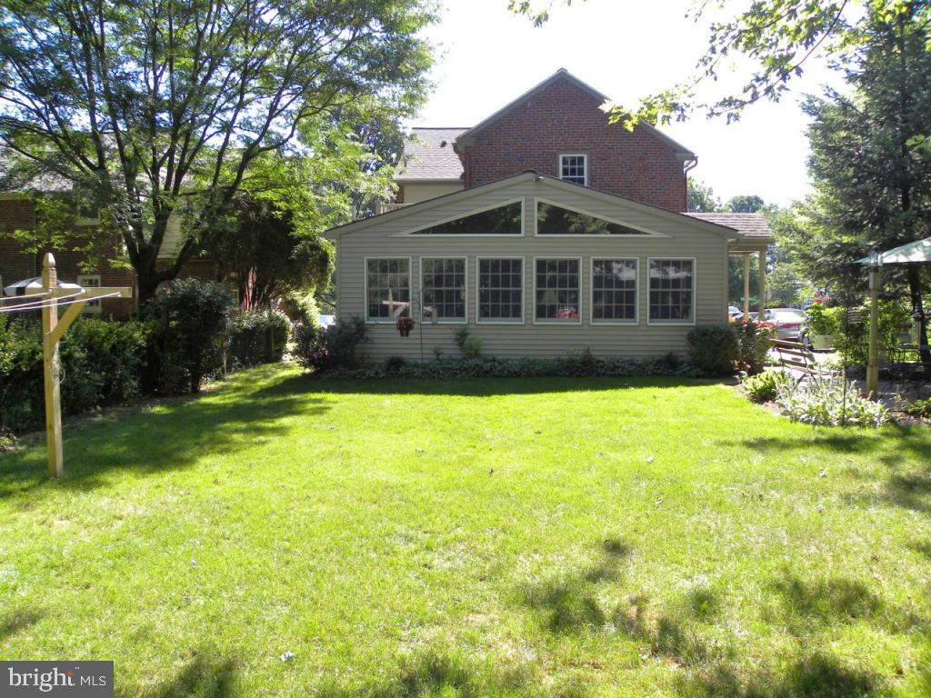 1520 Esbenshade Road Lancaster, PA 17601 - Photo 3 of 26 Gallery Image 3