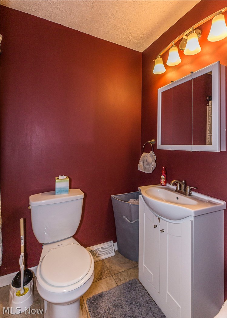 4034 Kenneth Road Stow, OH 44224 - Photo 12 of 35