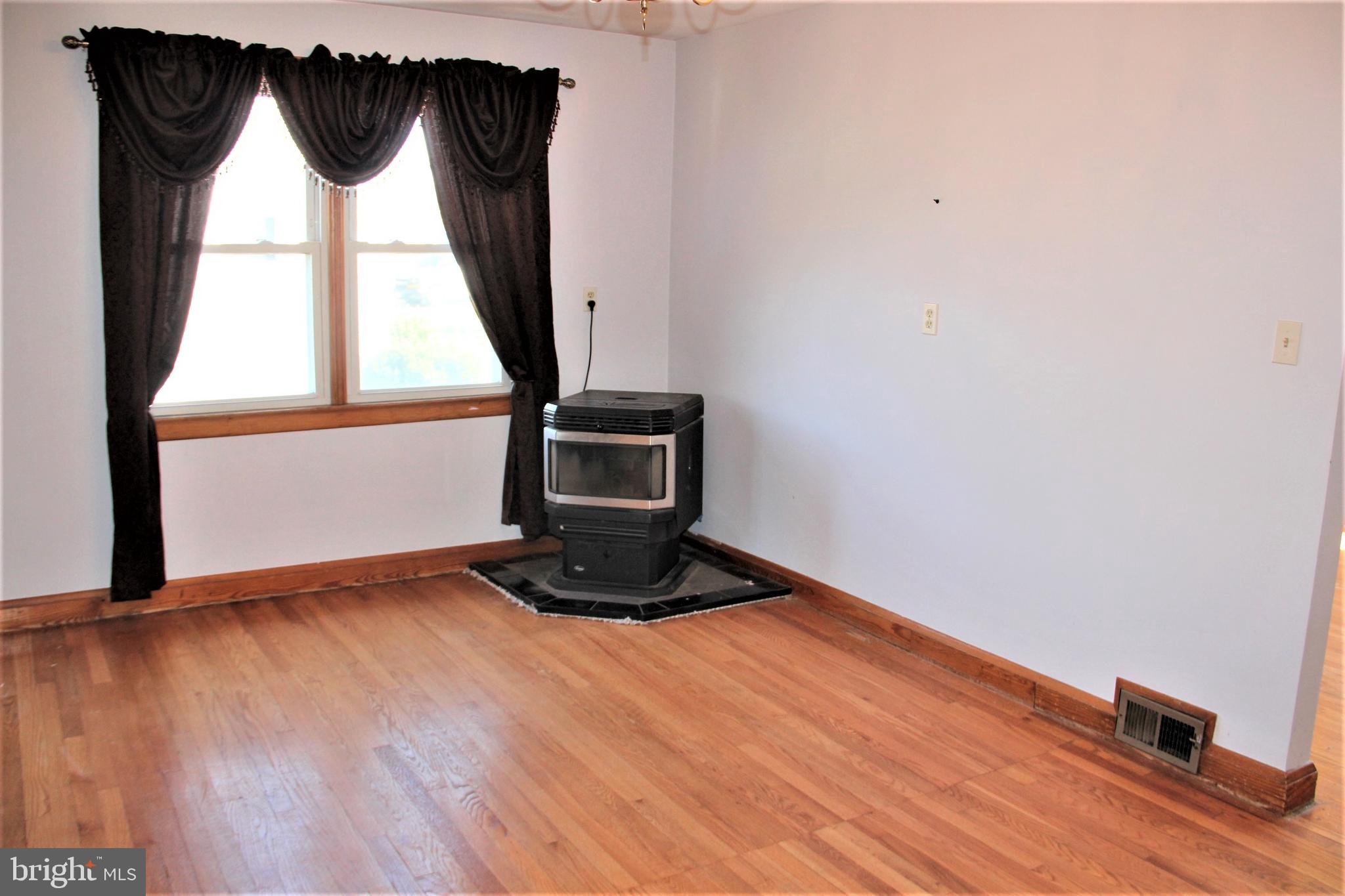 2906 Northwind Road Baltimore, MD 21234 - Photo 12 of 45 Dining Room