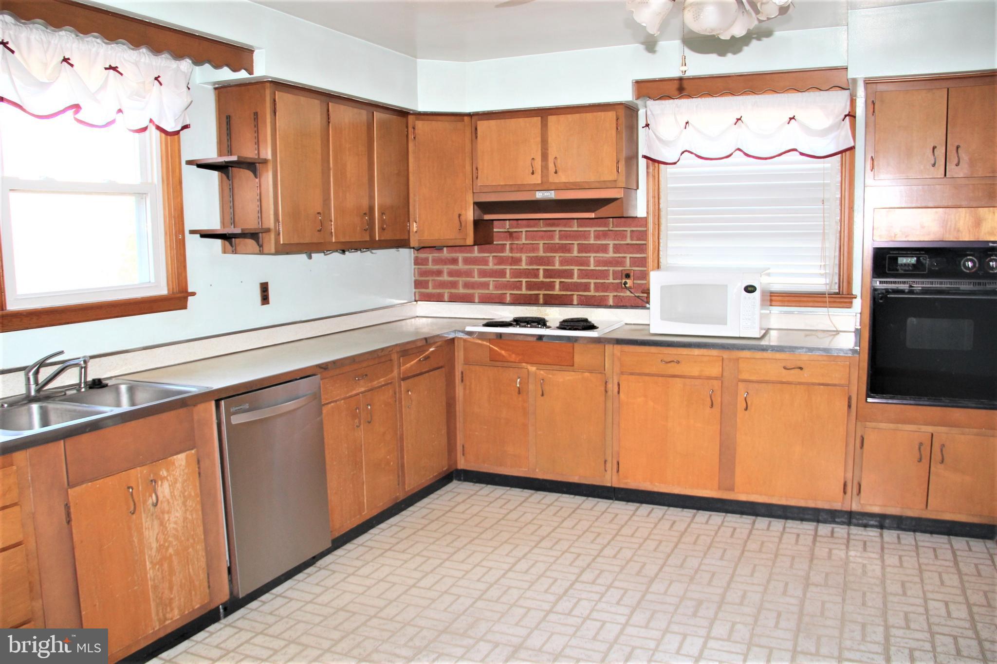 2906 Northwind Road Baltimore, MD 21234 - Photo 16 of 45 Kitchen