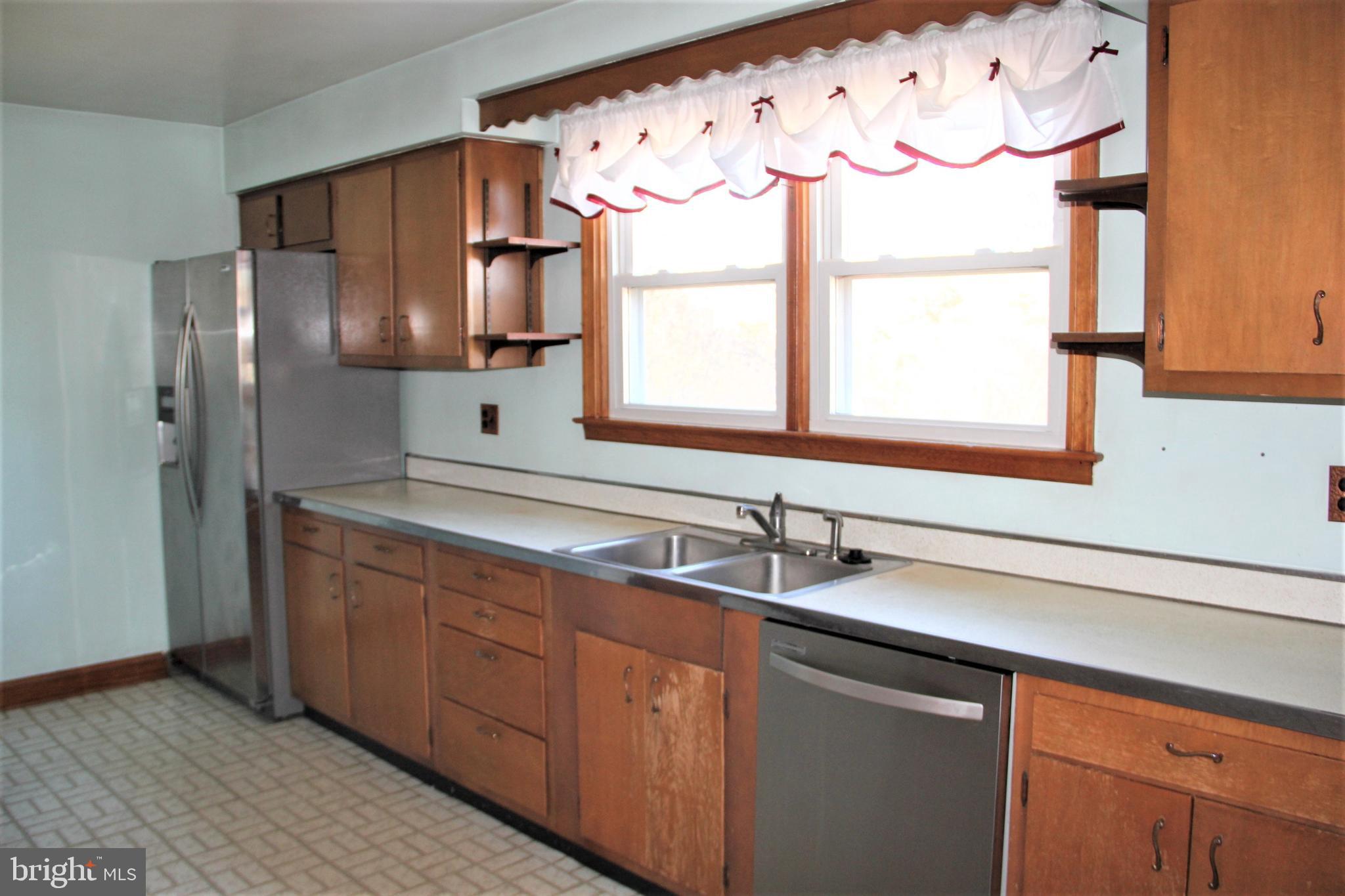 2906 Northwind Road Baltimore, MD 21234 - Photo 17 of 45 Kitchen