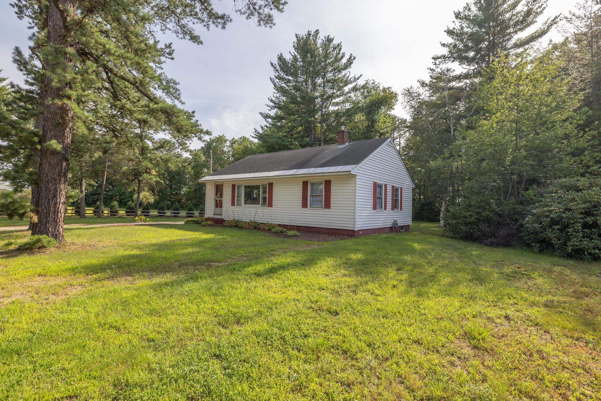 222 Airport Road Concord, NH 03301 - Photo 1 of 38