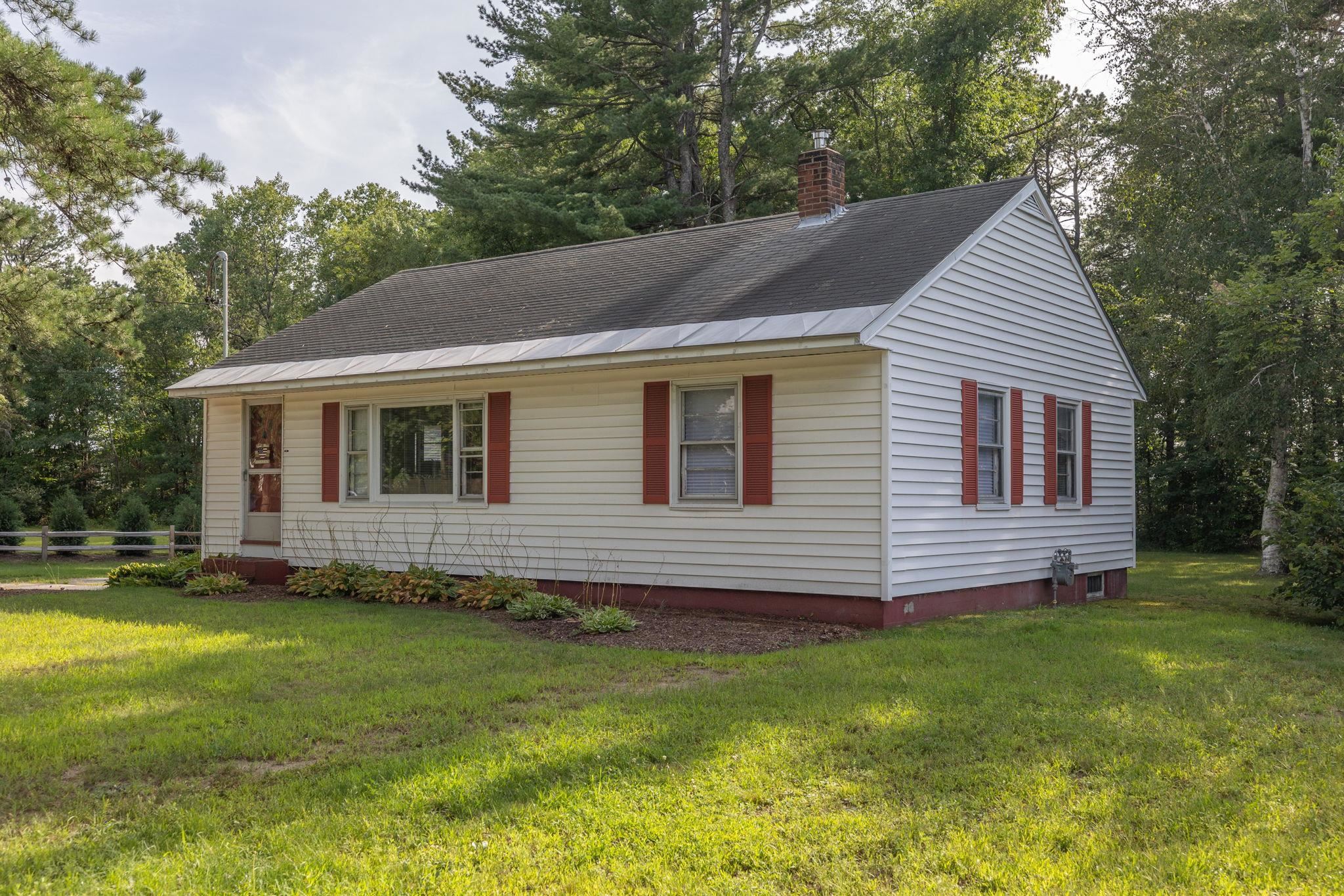 222 Airport Road Concord, NH 03301 - Photo 3 of 38