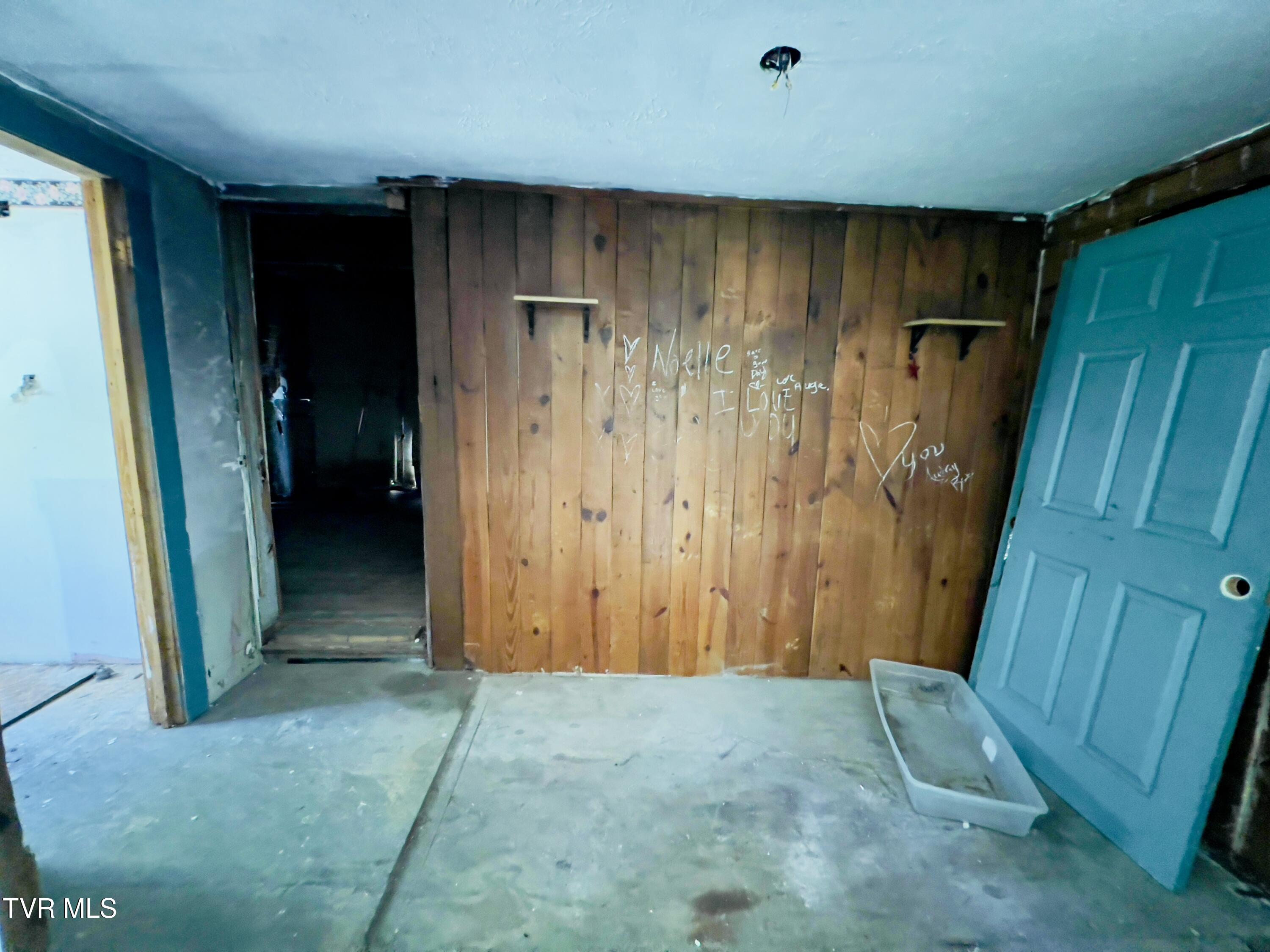 125 Fiddler Road Surgoinsville, TN 37873 - Photo 16 of 24 IMG_9004