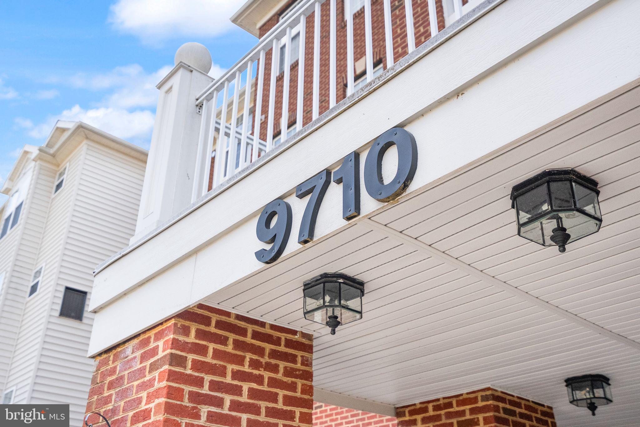 9710 Handerson Place, Unit 1 Manassas Park, VA 20111 - Photo 3 of 41 a view of entryway
