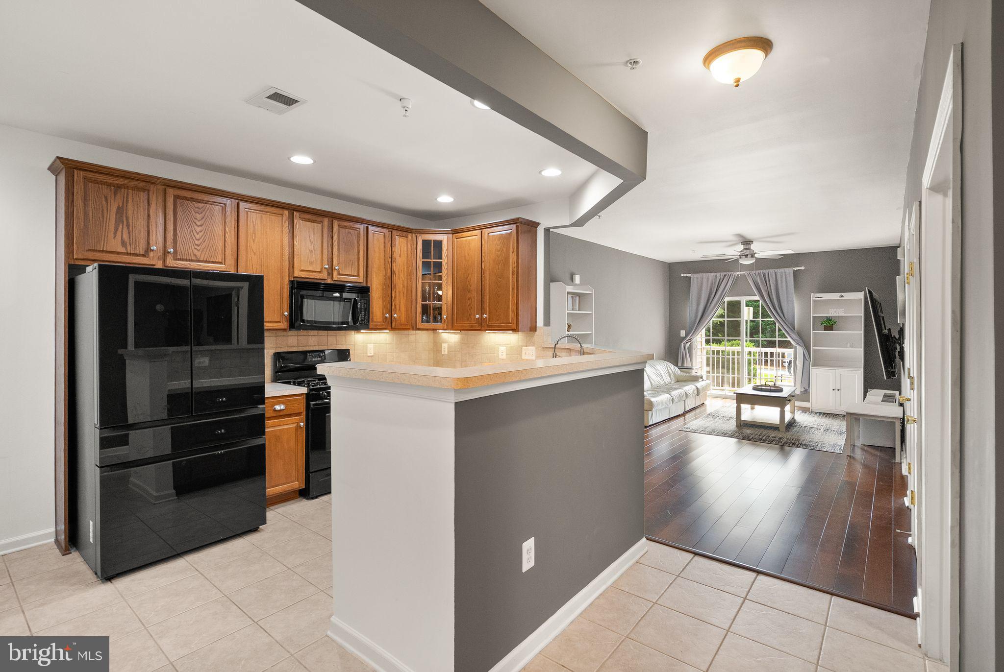 9710 Handerson Place, Unit 1 Manassas Park, VA 20111 - Photo 7 of 41