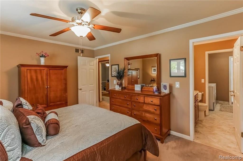 2049 Elkhorn Drive Rochester Hills, MI 48307 - Photo 21 of 34