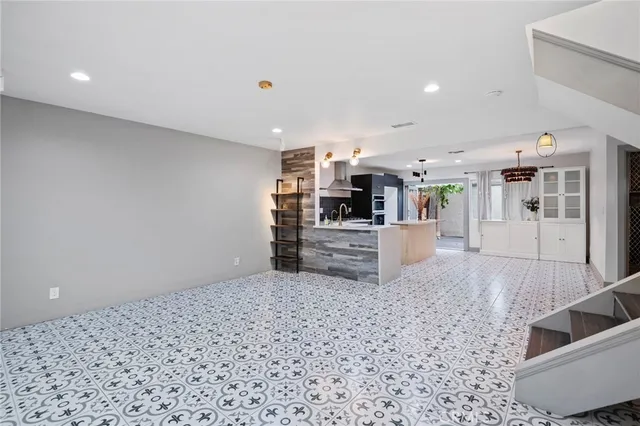 $879,000 | 15928 Prell Court, Fountain Valley, CA 92708