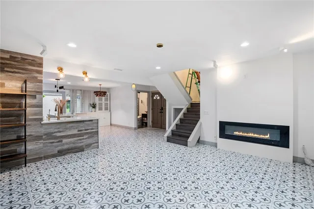 $879,000 | 15928 Prell Court, Fountain Valley, CA 92708