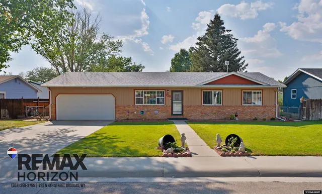 $397,500 | 728 Grant Street, Douglas, WY 82633