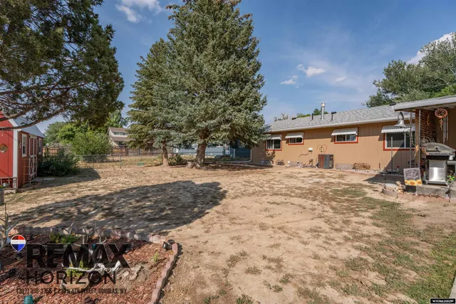 $397,500 | 728 Grant Street, Douglas, WY 82633