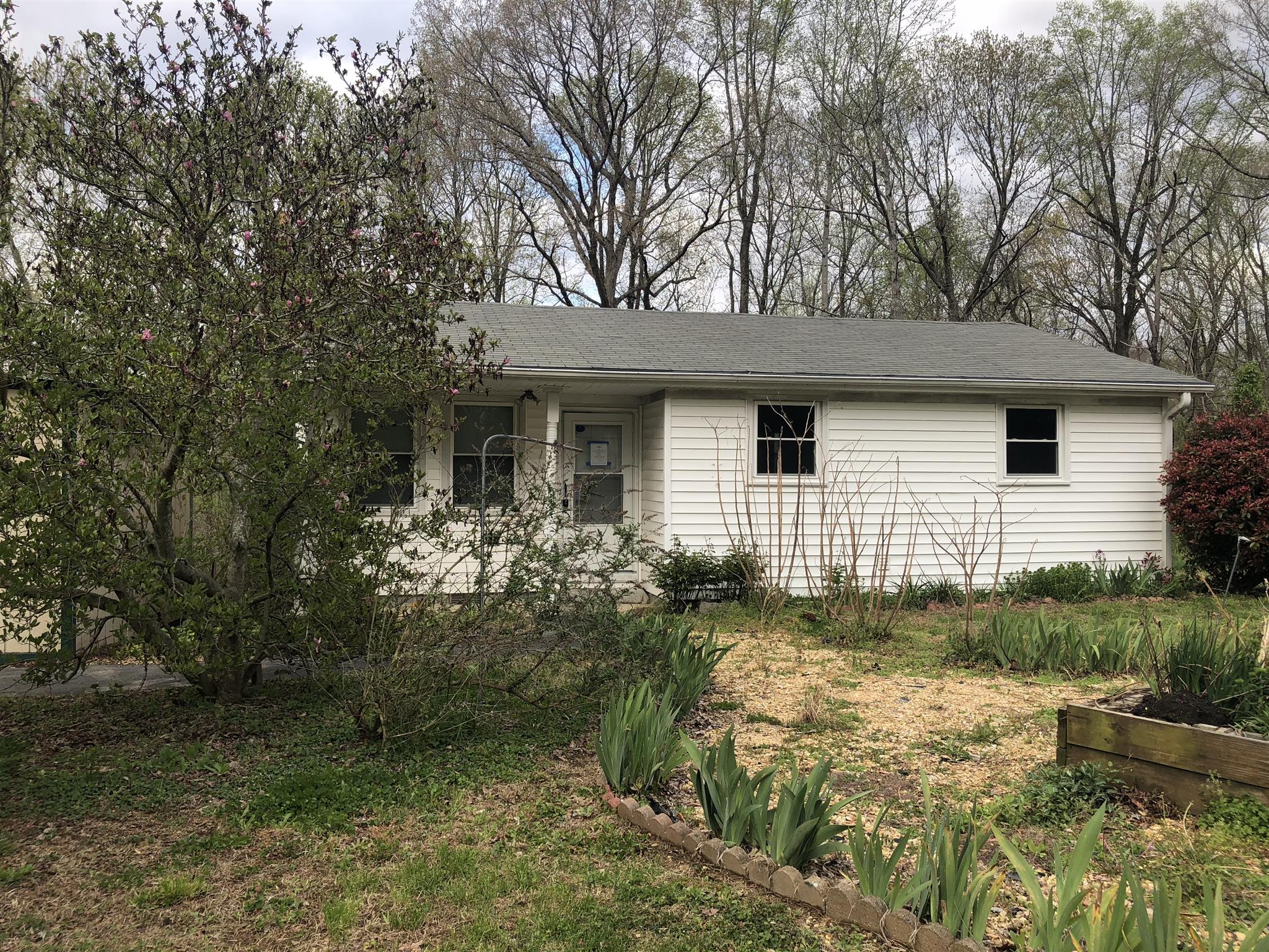 1426 Valley View Road Ashland City, TN 37015 - Photo 1 of 8 Gallery Image 1