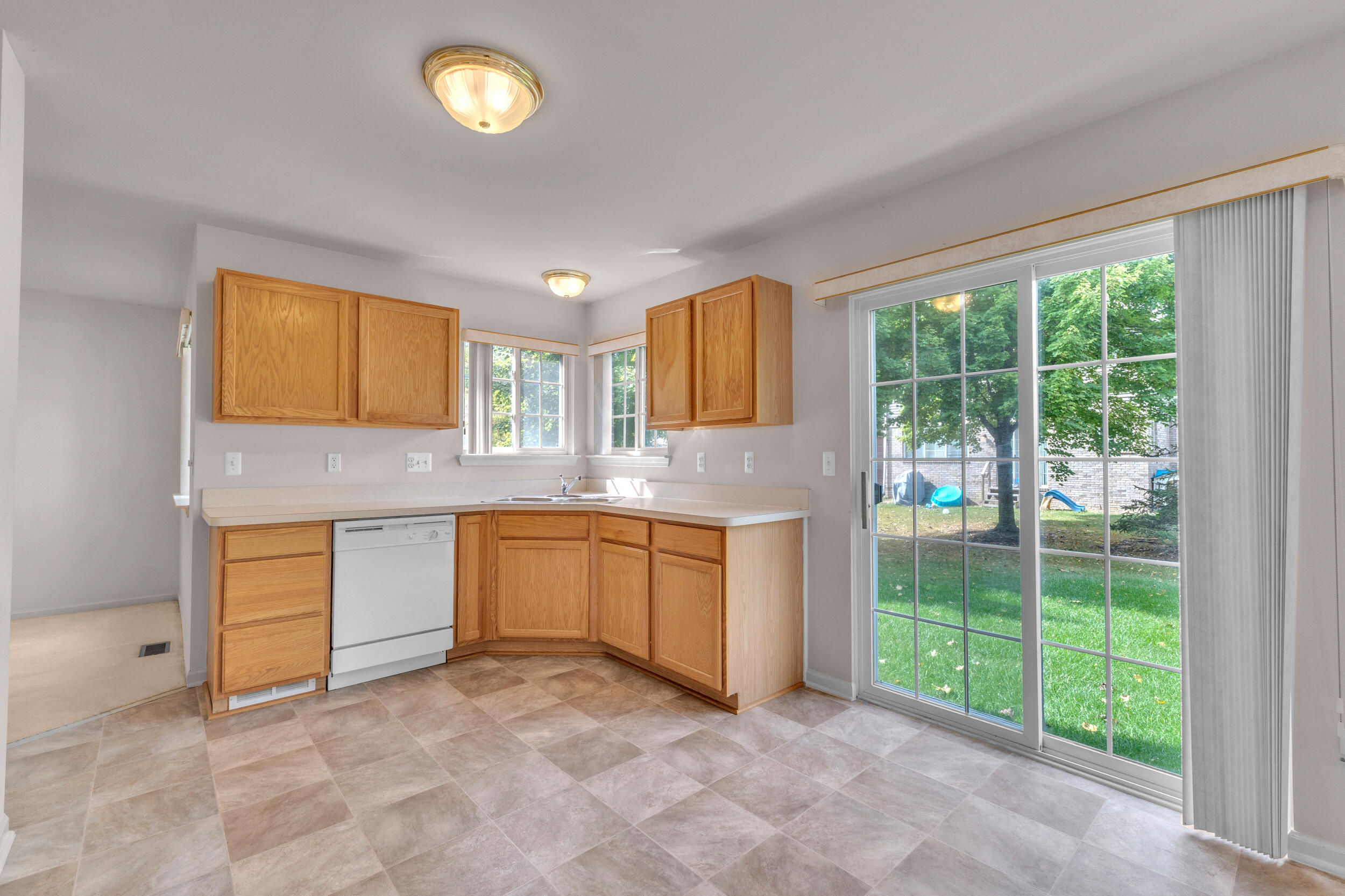 4154 Strathmore Lane Canton, MI 48188 - Photo 15 of 51 strathmore-14