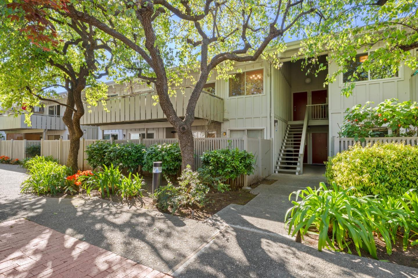 255 South Rengstorff Avenue, Unit 172 Mountain View, CA 94040 - Photo 1 of 14