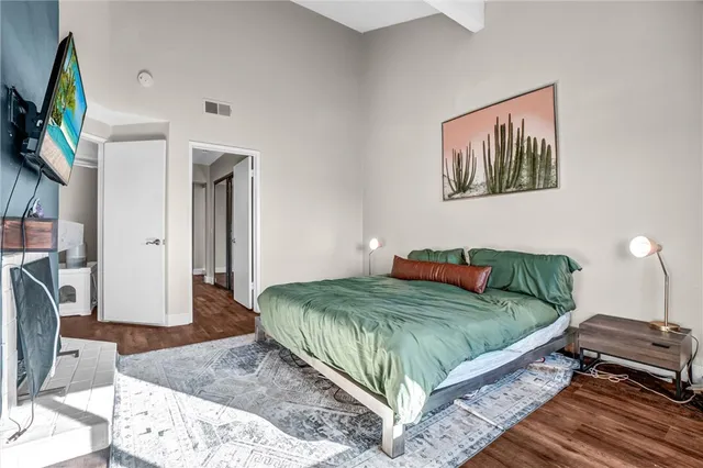 $1,075,000 | 16501 Bordeaux Lane, Unit 211, Huntington Beach, CA 92649