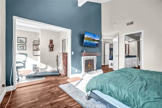 $1,075,000 | 16501 Bordeaux Lane, Unit 211, Huntington Beach, CA 92649