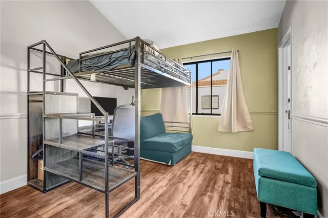 $1,075,000 | 16501 Bordeaux Lane, Unit 211, Huntington Beach, CA 92649