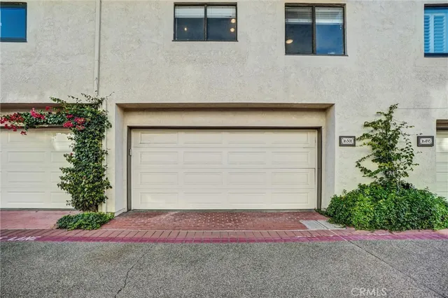 $1,075,000 | 16501 Bordeaux Lane, Unit 211, Huntington Beach, CA 92649