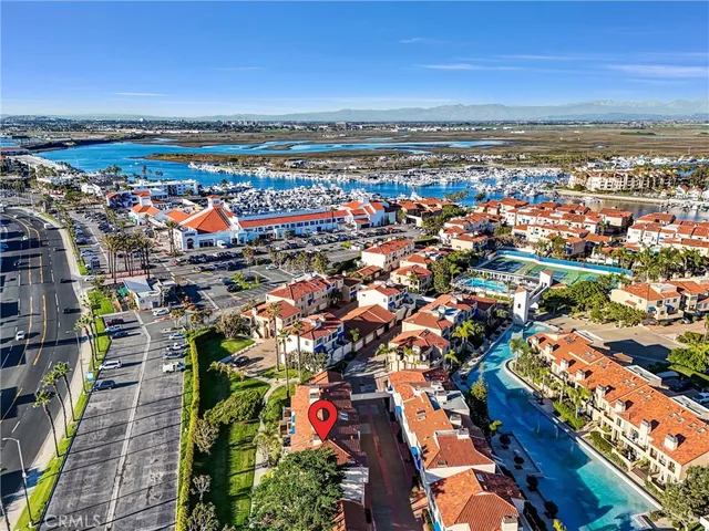 $1,075,000 | 16501 Bordeaux Lane, Unit 211, Huntington Beach, CA 92649