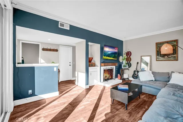 $1,075,000 | 16501 Bordeaux Lane, Unit 211, Huntington Beach, CA 92649