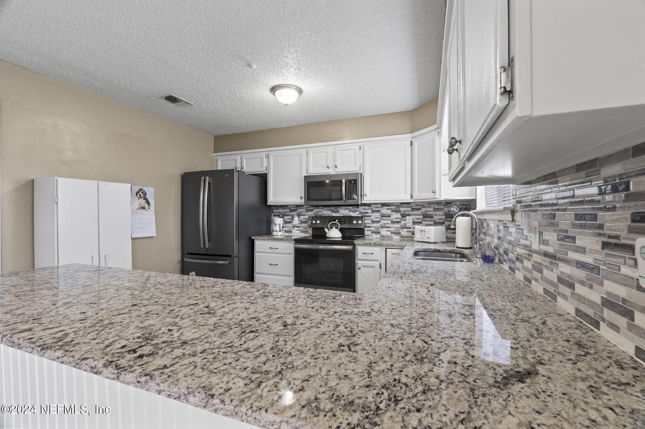 3314 Carlotta Road Middleburg, FL 32068 - Photo 13 of 46 Breakfast Bar